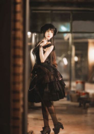 《年轻女教师3》电影_BD英语高清视频播放