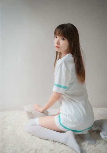 《女律师的堕落》高清在线观看_国产剧免费高清观看